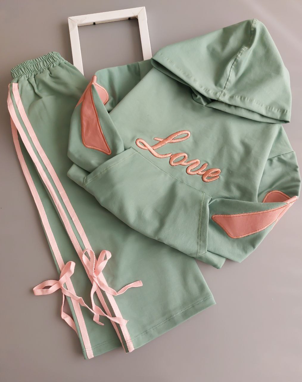 عکس محصول ست هودی شلوار Love - شماره 6