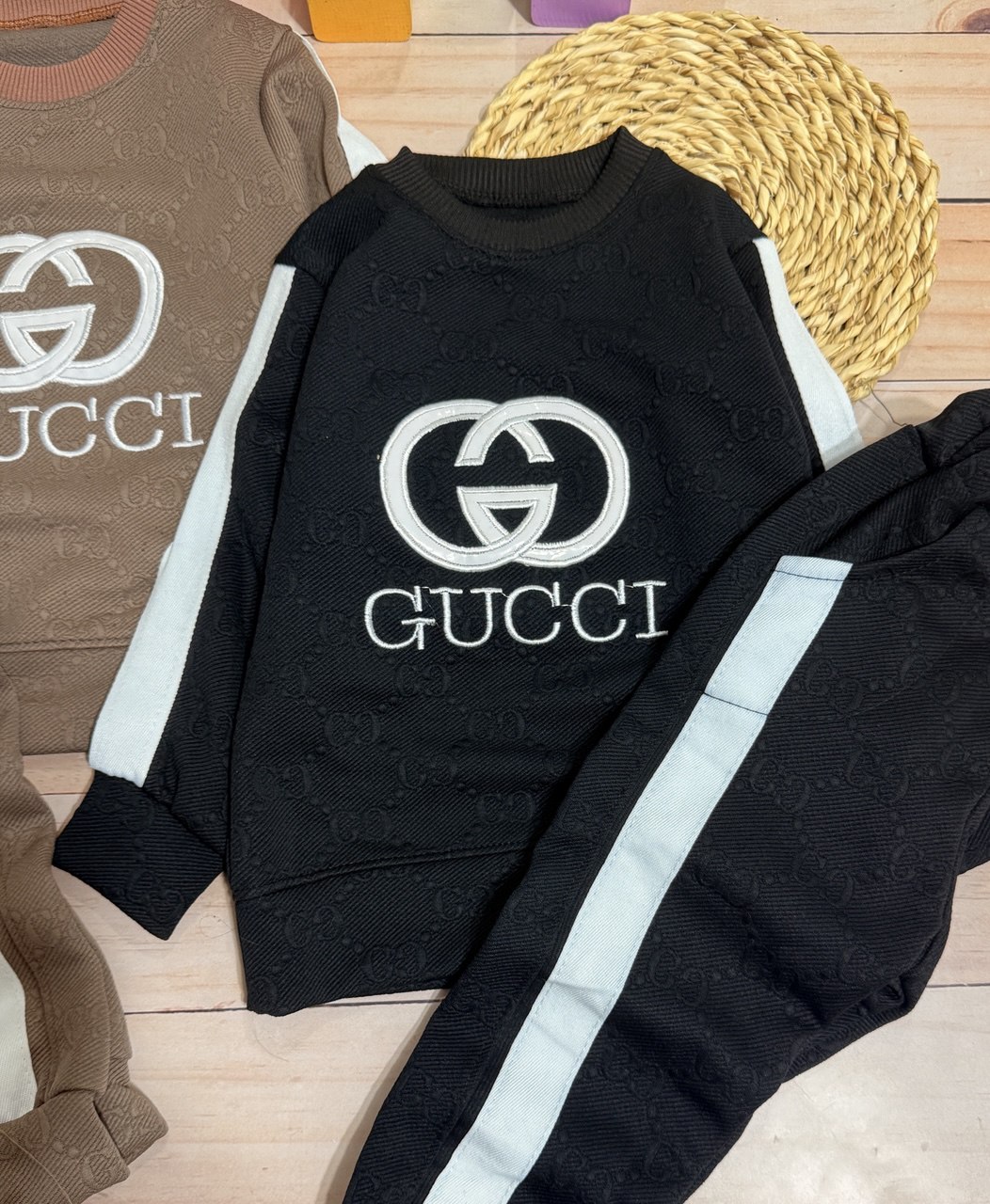 عکس محصول ست بلوز شلوار گوچی ژکارد - شماره 3