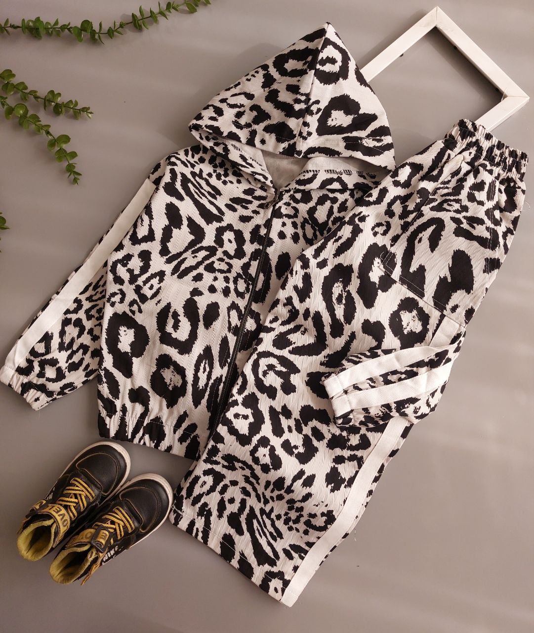 عکس محصول سویشرت شلوار کتان پلنگی - شماره 1