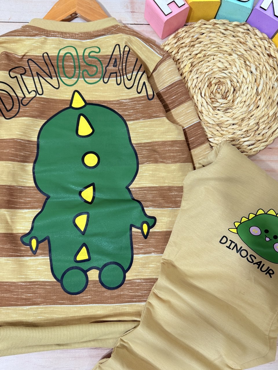 عکس محصول ست بلوز شلوار دایناسور - شماره 2