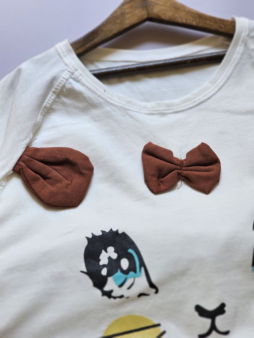 عکس محصول تیشرت شلوارک موش پاپیون قهوه‌ای - شماره 4