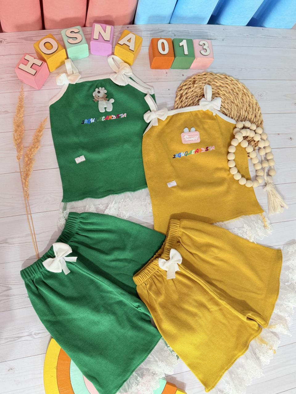 عکس محصول تاپ و شلوارک گیپور دار - شماره 3